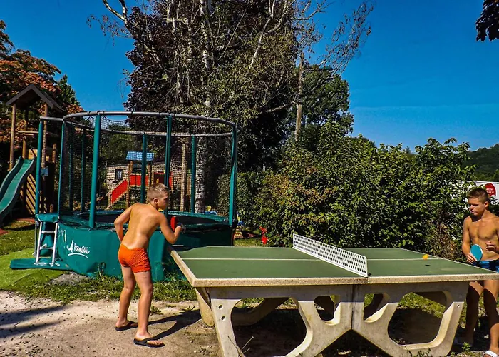 营地 Plein Soleil 卢德